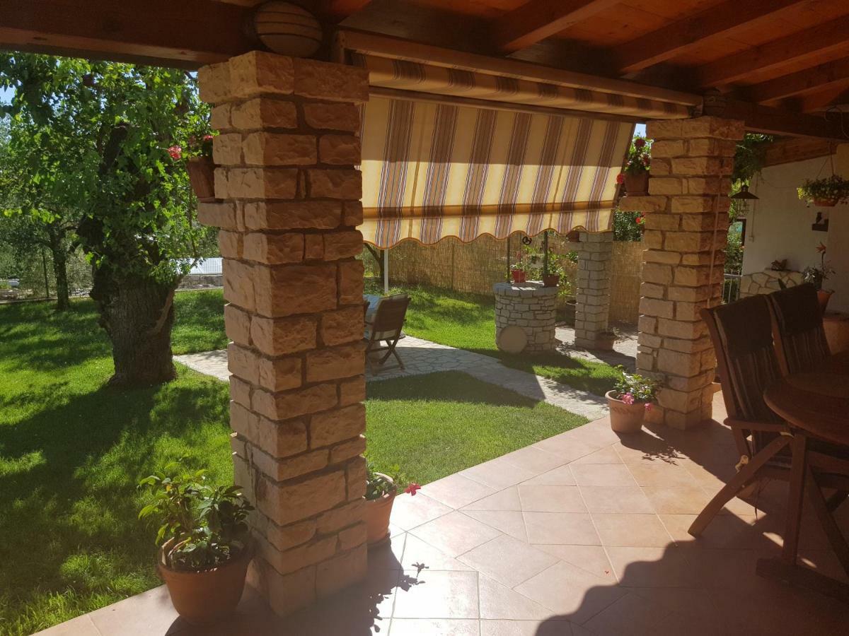 Вилла Casa Istria Буйе Экстерьер фото